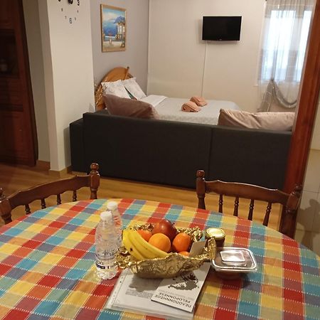 נאפפליו Margaritas Cottage מראה חיצוני תמונה